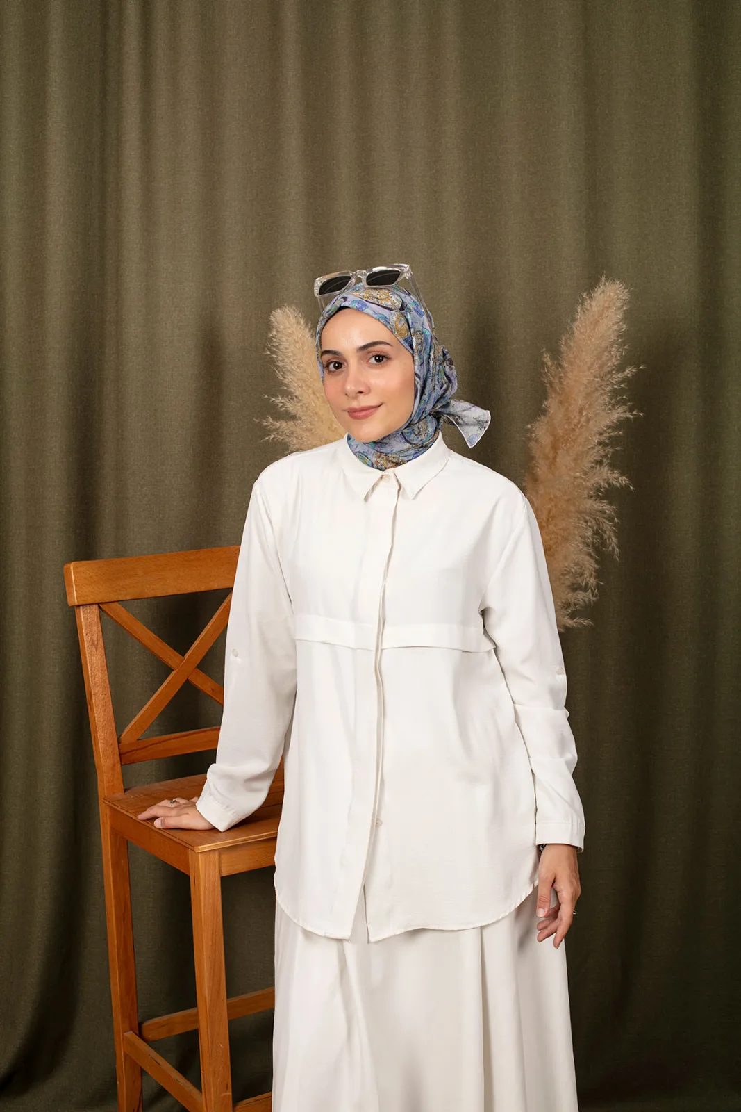NORA EŞARP Model 2