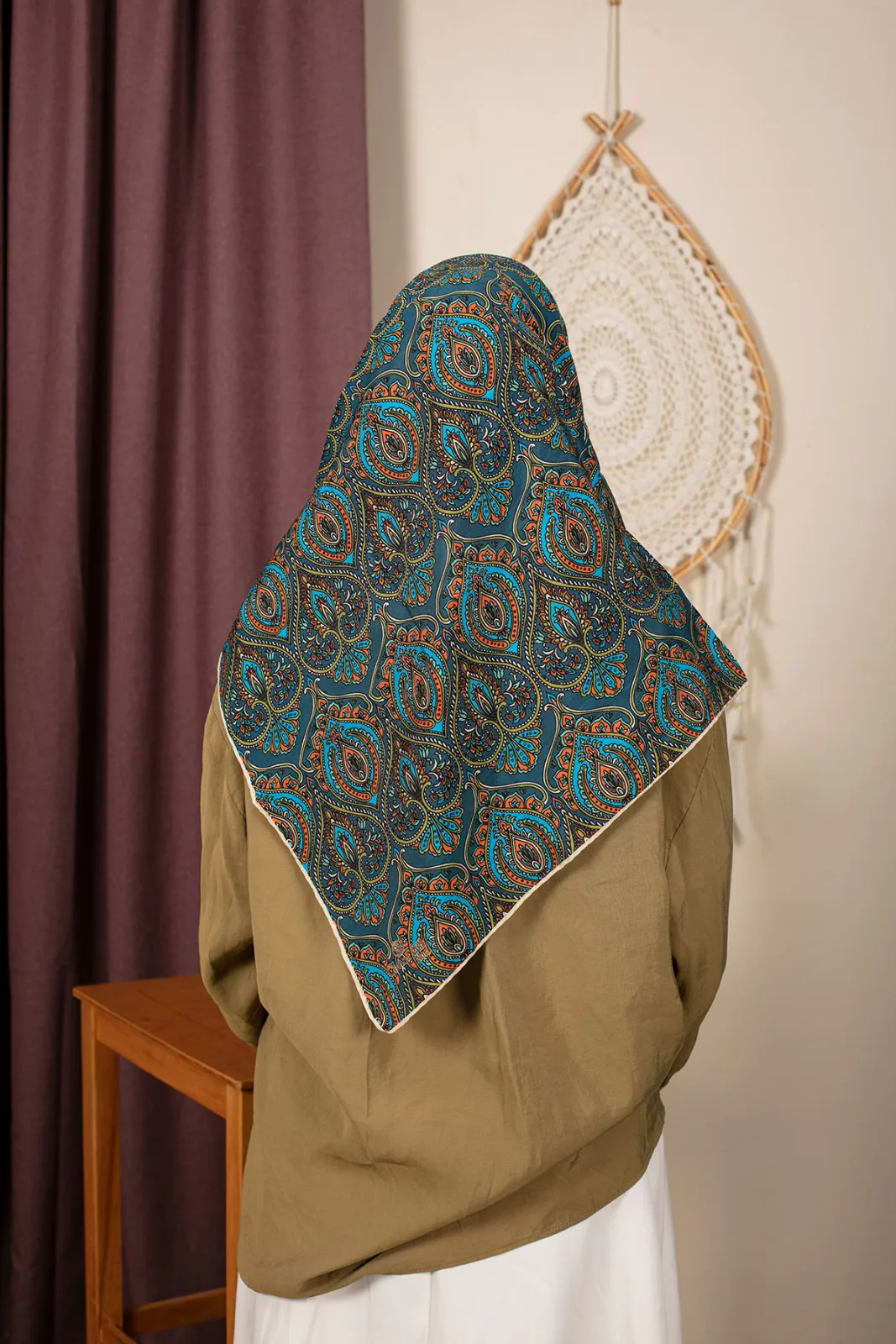 NORA EŞARP Model 4