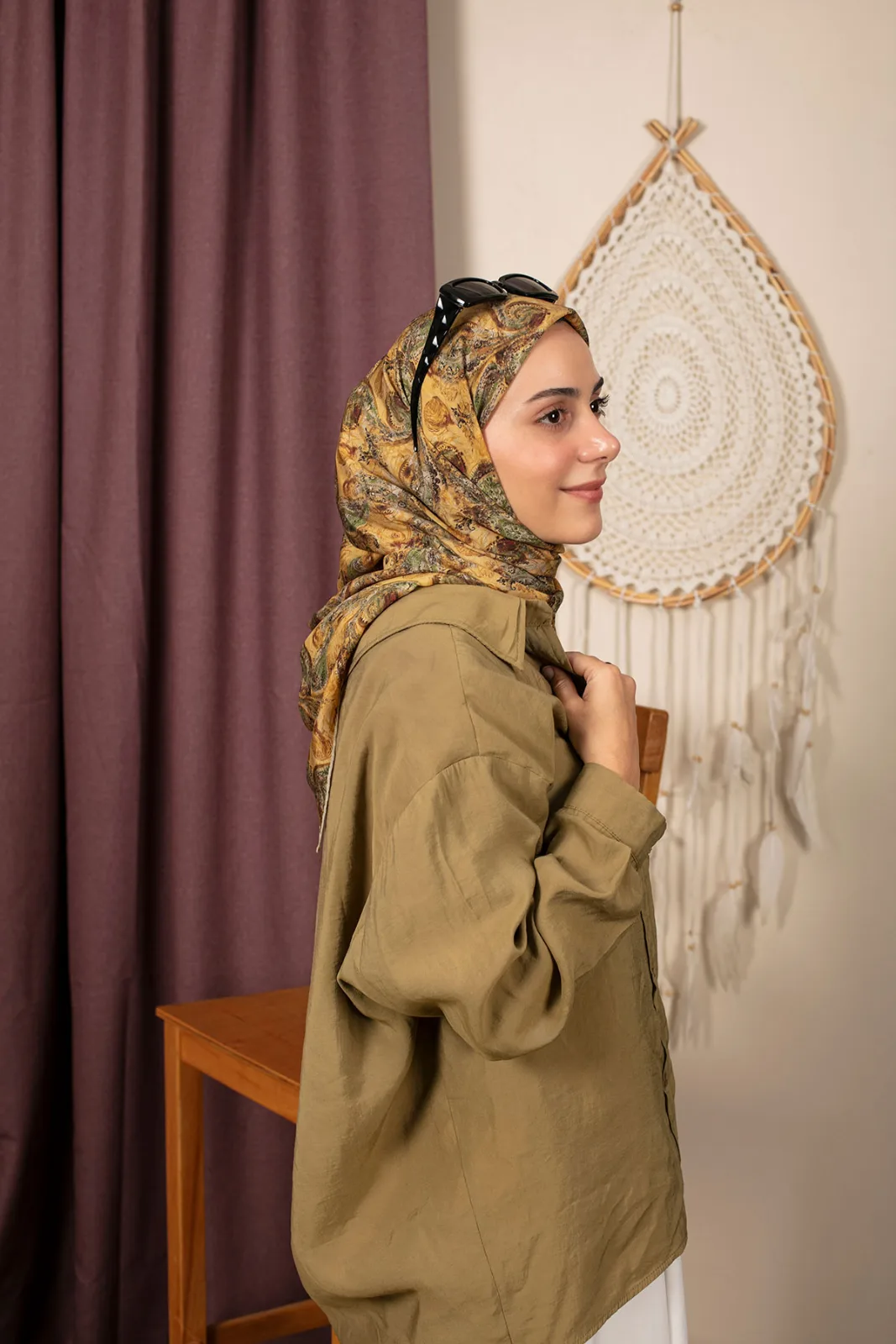 NORA EŞARP Model 2